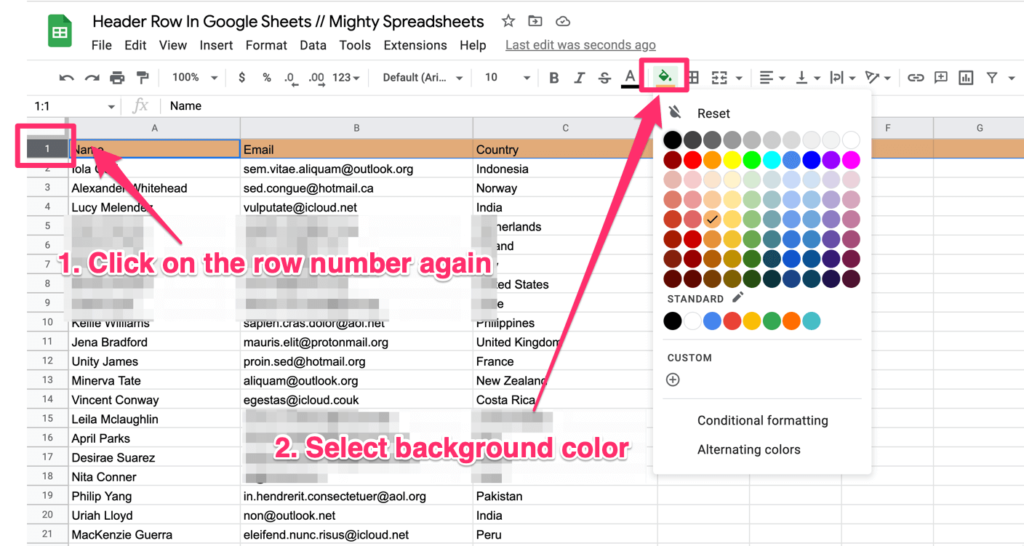 The arrows on the screenshot show the process of adding a background to one row. First arrow points to the row number to highlight the whole row, second one points to the bucket icon that opens a color palette 